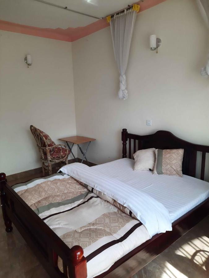 Airport Side Hotel 엔테베 외부 사진